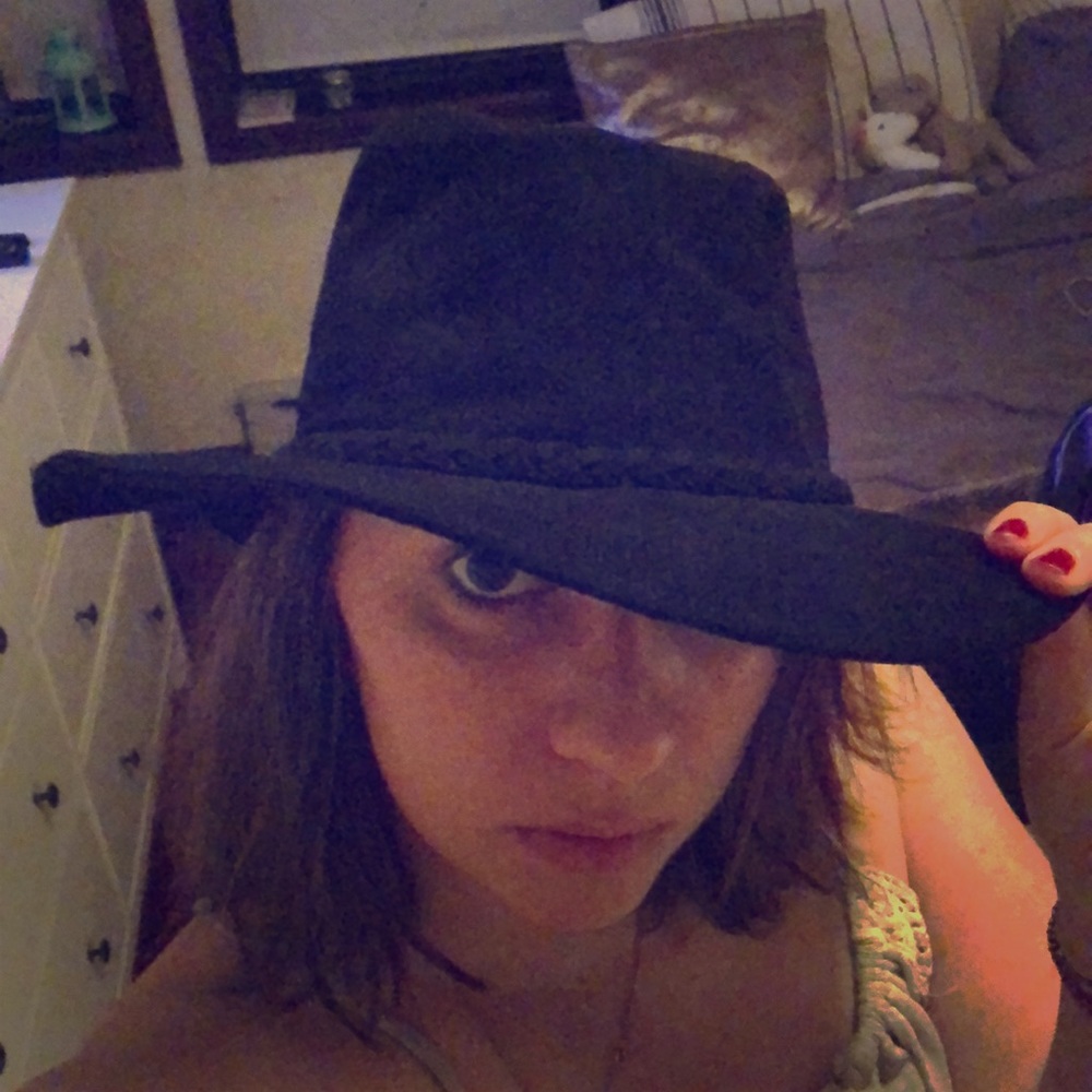 Black faux leather duo hat